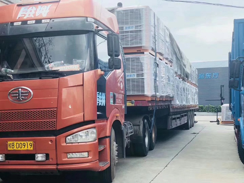 鋼結(jié)構(gòu)廠房通風(fēng)降溫方案、廠房車(chē)間通風(fēng)降溫方案、大型工業(yè)風(fēng)扇、物流倉(cāng)儲(chǔ)大風(fēng)扇、大吊扇、工業(yè)風(fēng)扇、廠房車(chē)間降溫設(shè)備、廠房車(chē)間通風(fēng)設(shè)備、車(chē)間溫控設(shè)備、工業(yè)大吊扇、工業(yè)大風(fēng)扇、工業(yè)節(jié)能風(fēng)扇、湖北瑞兆偉業(yè)通風(fēng)降溫科技有限公司