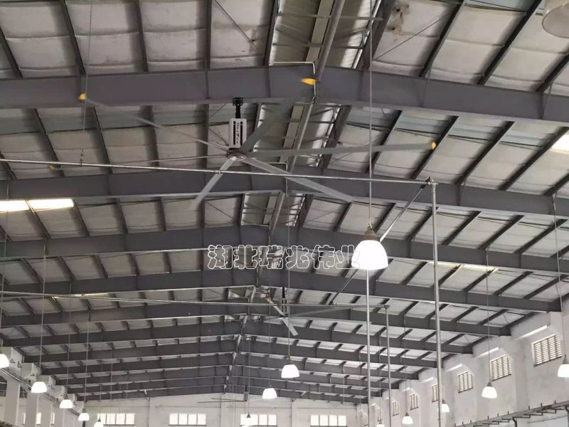 工業(yè)大風(fēng)扇、工業(yè)大吊扇、工業(yè)節(jié)能風(fēng)扇、廠房車間通風(fēng)降溫方案