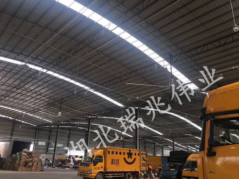 大型工業(yè)風扇、工業(yè)大吊扇、工業(yè)大風扇、工業(yè)節(jié)能風扇、廠房車間通風設備